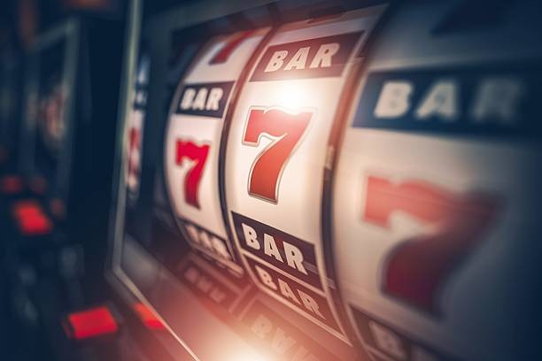 liga178 mobile app interface showing live-dealer tables and football markets